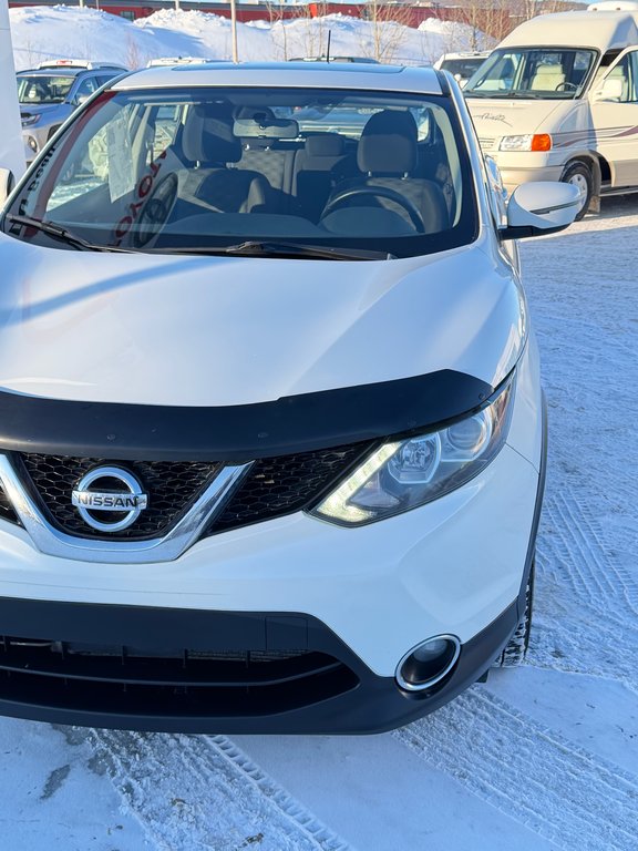 Nissan Qashqai SV AWD / BAS KILOS / AUBAINE A SAISIR !!! / 2017 à Thetford Mines, Québec - 8 - w1024h768px