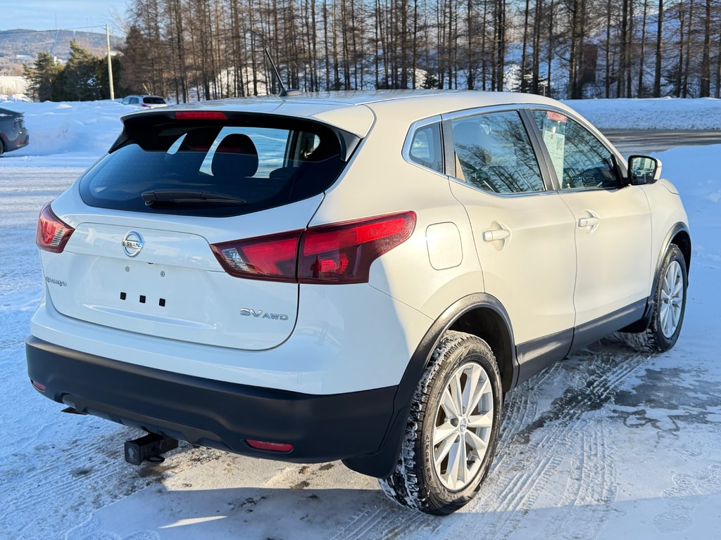 Nissan Qashqai SV AWD / BAS KILOS / AUBAINE A SAISIR !!! / 2017 à Thetford Mines, Québec - 4 - w1024h768px