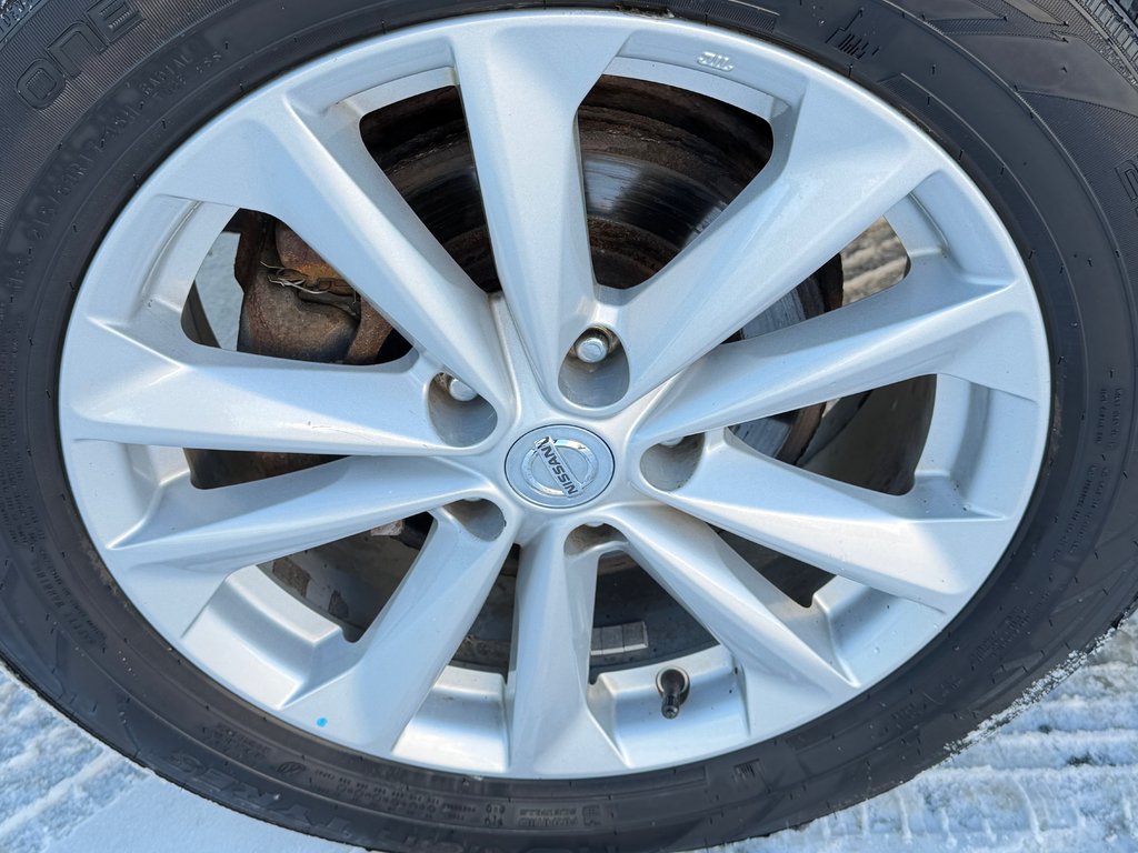 Nissan Qashqai SV AWD / BAS KILOS / AUBAINE A SAISIR !!! / 2017 à Thetford Mines, Québec - 15 - w1024h768px