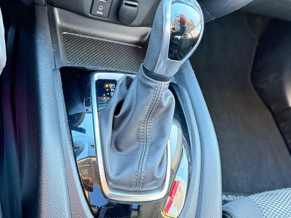 Nissan Qashqai SV AWD / BAS KILOS / AUBAINE A SAISIR !!! / 2017 à Thetford Mines, Québec - 44 - w1024h768px