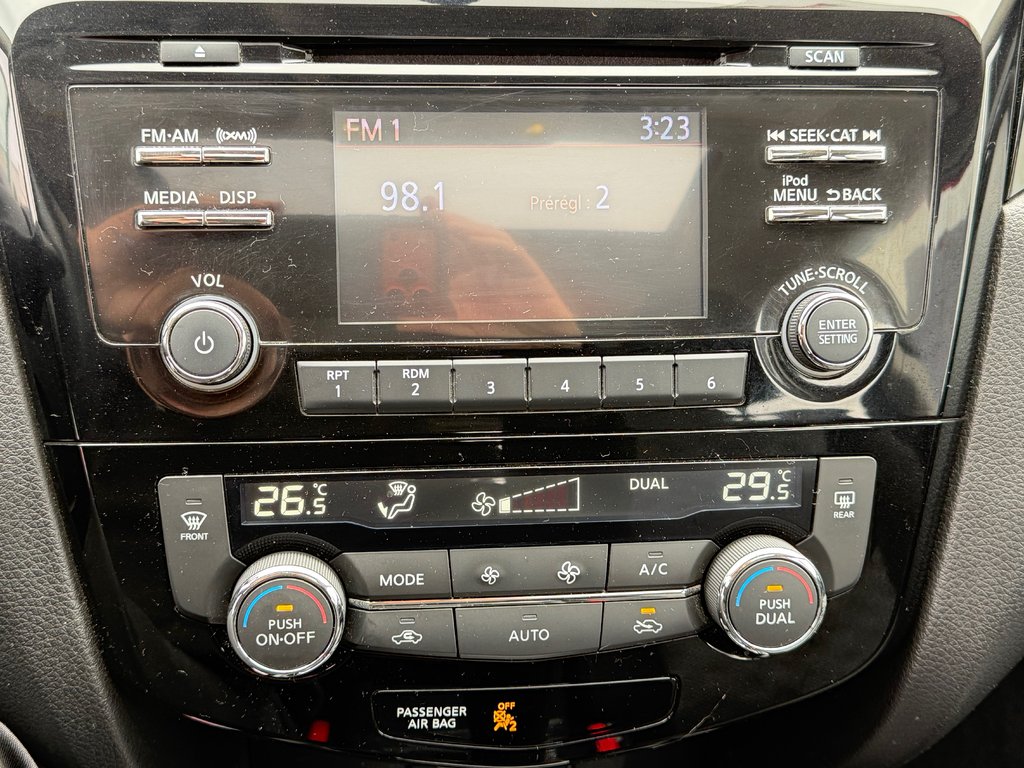 2017 Nissan Qashqai SV AWD / BAS KILOS / AUBAINE A SAISIR !!! / in Thetford Mines, Quebec - 39 - w1024h768px