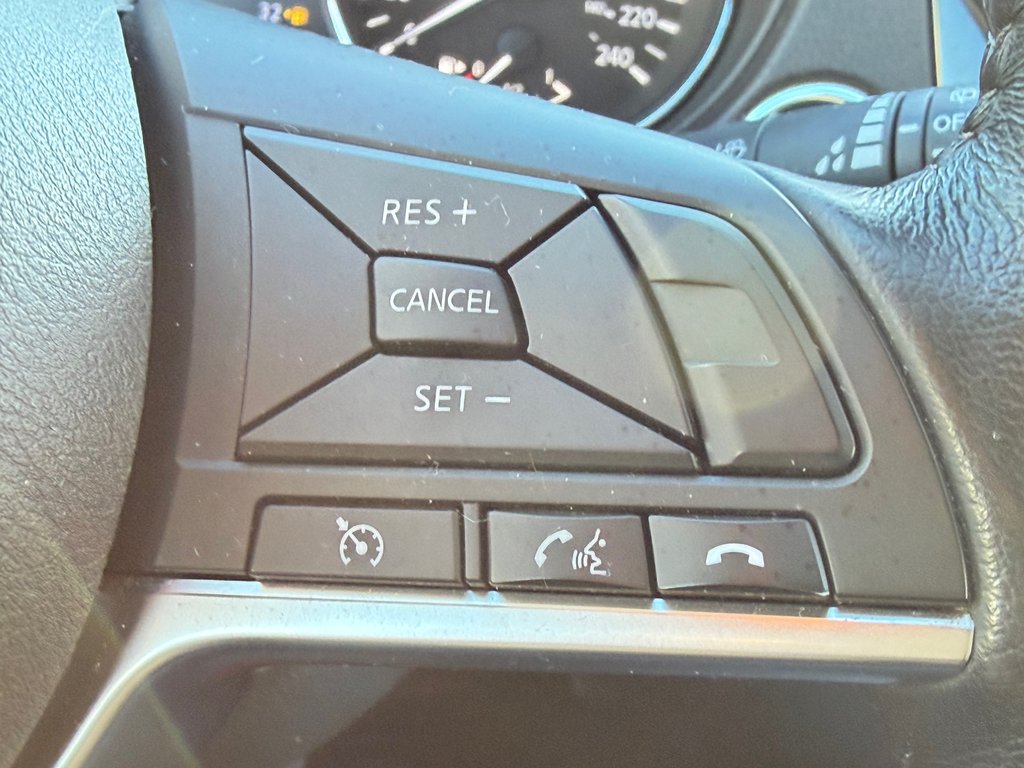 Nissan Qashqai SV AWD / BAS KILOS / AUBAINE A SAISIR !!! / 2017 à Thetford Mines, Québec - 36 - w1024h768px