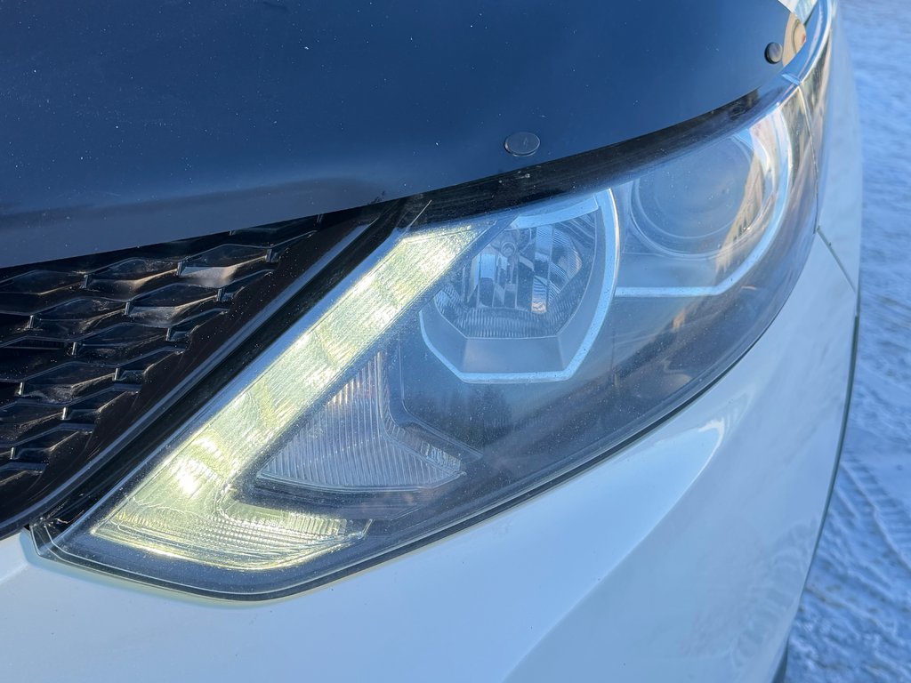 Nissan Qashqai SV AWD / BAS KILOS / AUBAINE A SAISIR !!! / 2017 à Thetford Mines, Québec - 9 - w1024h768px