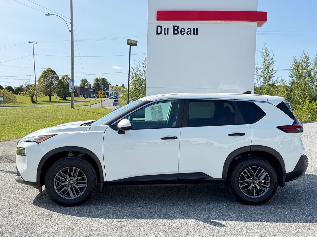 Nissan Rogue S FWD / TRÈS BAS KILOS / DEAL A SAISIR !!! / 2023 à Thetford Mines, Québec - 8 - w1024h768px