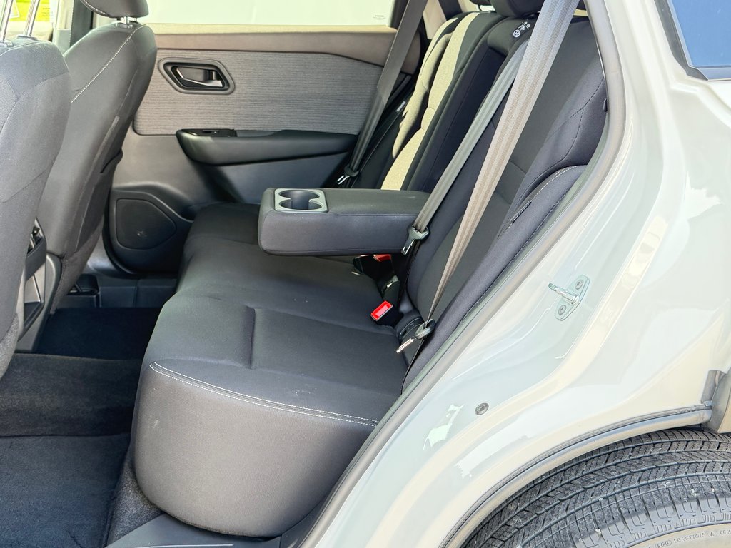 Nissan Rogue S FWD / TRÈS BAS KILOS / DEAL A SAISIR !!! / 2023 à Thetford Mines, Québec - 51 - w1024h768px