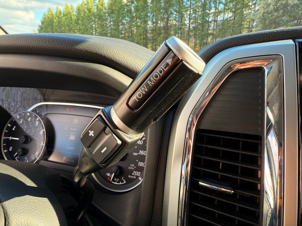 Nissan Titan SV 4X4 / V8 / SEULEMENT 60 976 km / IMPECCABLE / 1 SEUL PROPRIÉTAIRE 2020 à Thetford Mines, Québec - 35 - w1024h768px