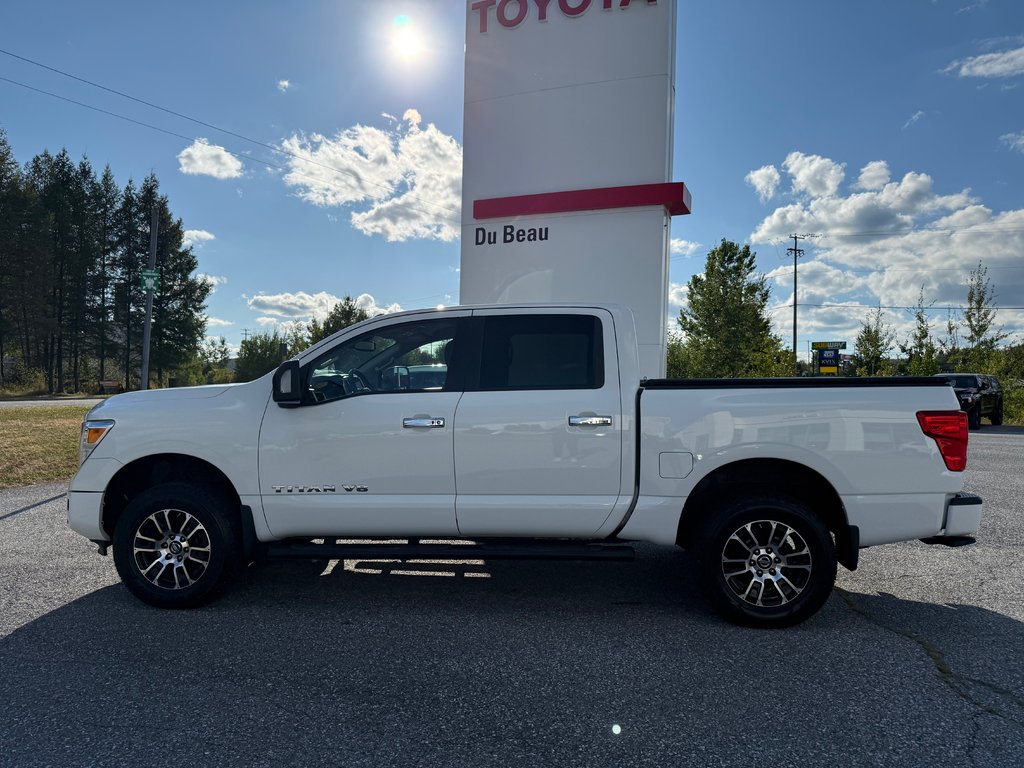Nissan Titan SV 4X4 / V8 / SEULEMENT 60 976 km / IMPECCABLE / 1 SEUL PROPRIÉTAIRE 2020 à Thetford Mines, Québec - 8 - w1024h768px
