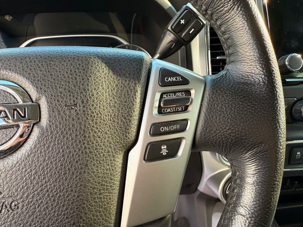 Nissan Titan SV 4X4 / V8 / SEULEMENT 60 976 km / IMPECCABLE / 1 SEUL PROPRIÉTAIRE 2020 à Thetford Mines, Québec - 33 - w1024h768px
