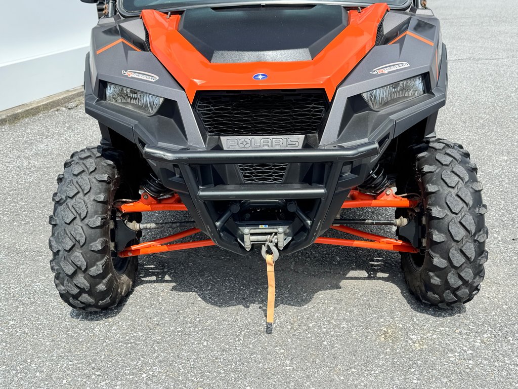 Polaris GÉNÉRAL 1000cc / BEAUCOUP D'AJOUTS / TRES PROPRE 2017 à Thetford Mines, Québec - 12 - w1024h768px