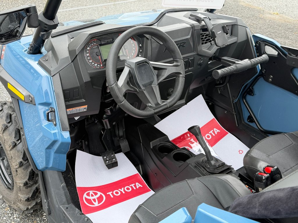 Polaris RZR 9OO TRAIL 2.000$ AJOUTS / TOIT * DEMI-VITRE * BIDON ESSENCE * COFFRE ARR  / 2025 à Thetford Mines, Québec - 21 - w1024h768px