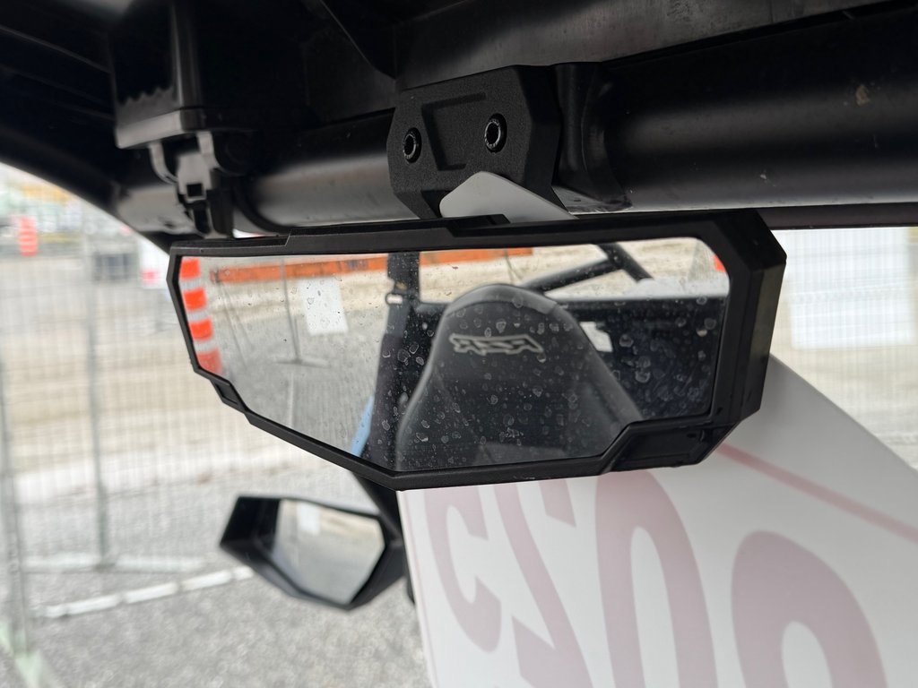 Polaris RZR 9OO TRAIL 2.000$ AJOUTS / TOIT * DEMI-VITRE * BIDON ESSENCE * COFFRE ARR  / 2025 à Thetford Mines, Québec - 30 - w1024h768px