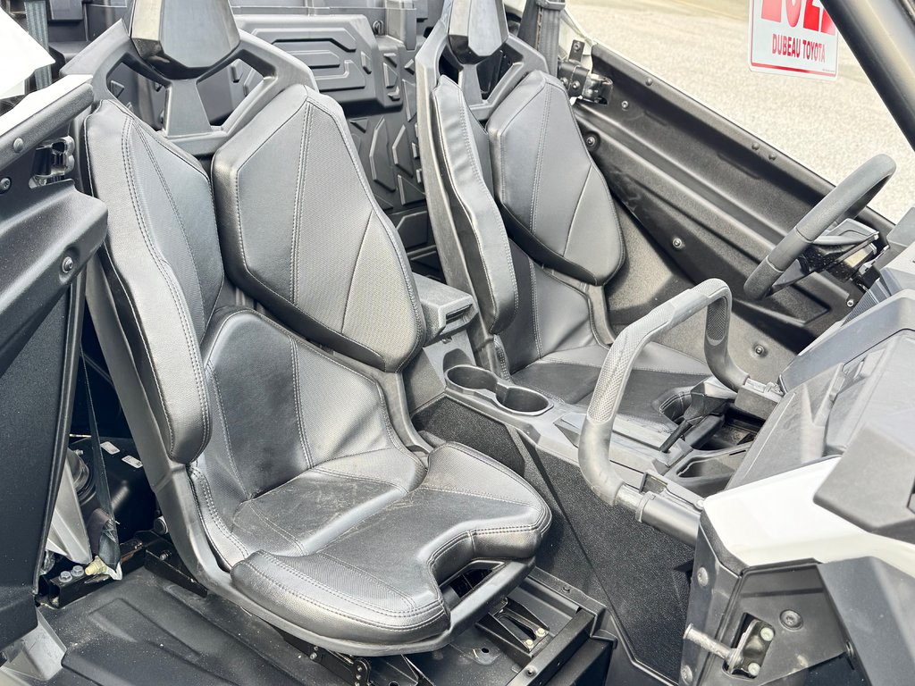 Polaris RZR PRO XP SPORT PORTES FERMÉS / PARE-BRISE COMPLET / GARANTIE PROLONGÉE 2027 * 88,07$/sem TOUT INCLUS !!!! 2022 à Thetford Mines, Québec - 19 - w1024h768px
