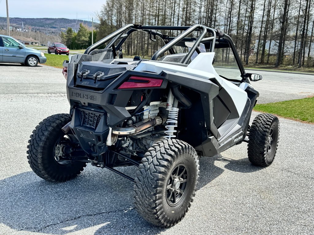 Polaris RZR PRO XP SPORT PORTES FERMÉS / PARE-BRISE COMPLET / GARANTIE PROLONGÉE 2027 * 88,07$/sem TOUT INCLUS !!!! 2022 à Thetford Mines, Québec - 5 - w1024h768px