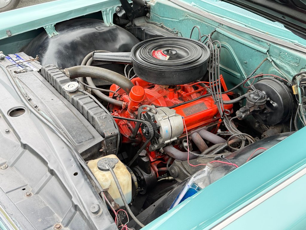 Pontiac PARISIENNE CONVERTIBLE / TOIT ELEC. / MOTEUR V8 283 1965 à Thetford Mines, Québec - 35 - w1024h768px