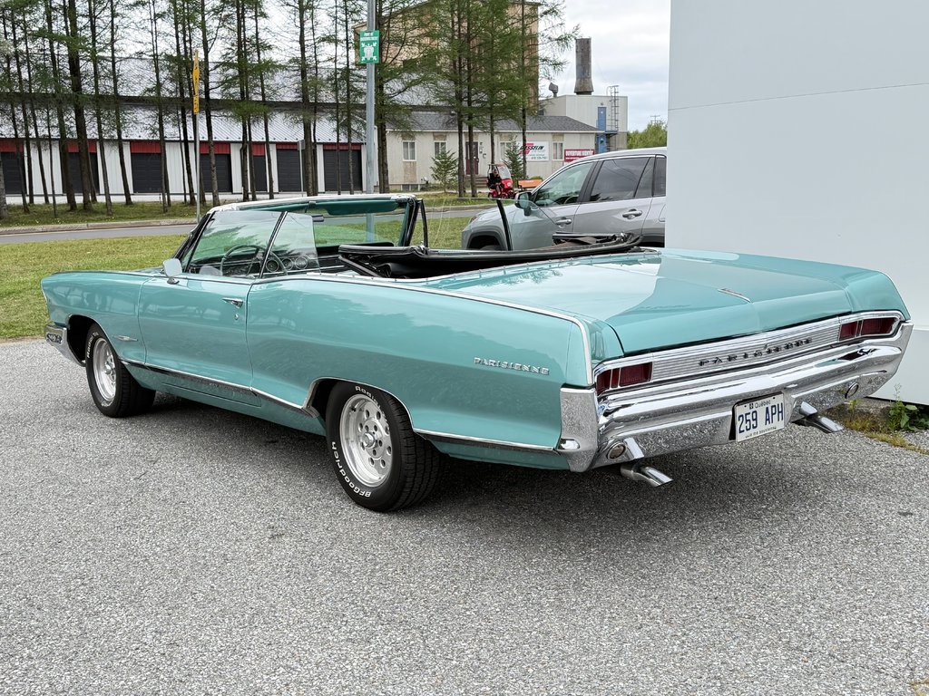 Pontiac PARISIENNE CONVERTIBLE / TOIT ELEC. / MOTEUR V8 283 1965 à Thetford Mines, Québec - 6 - w1024h768px