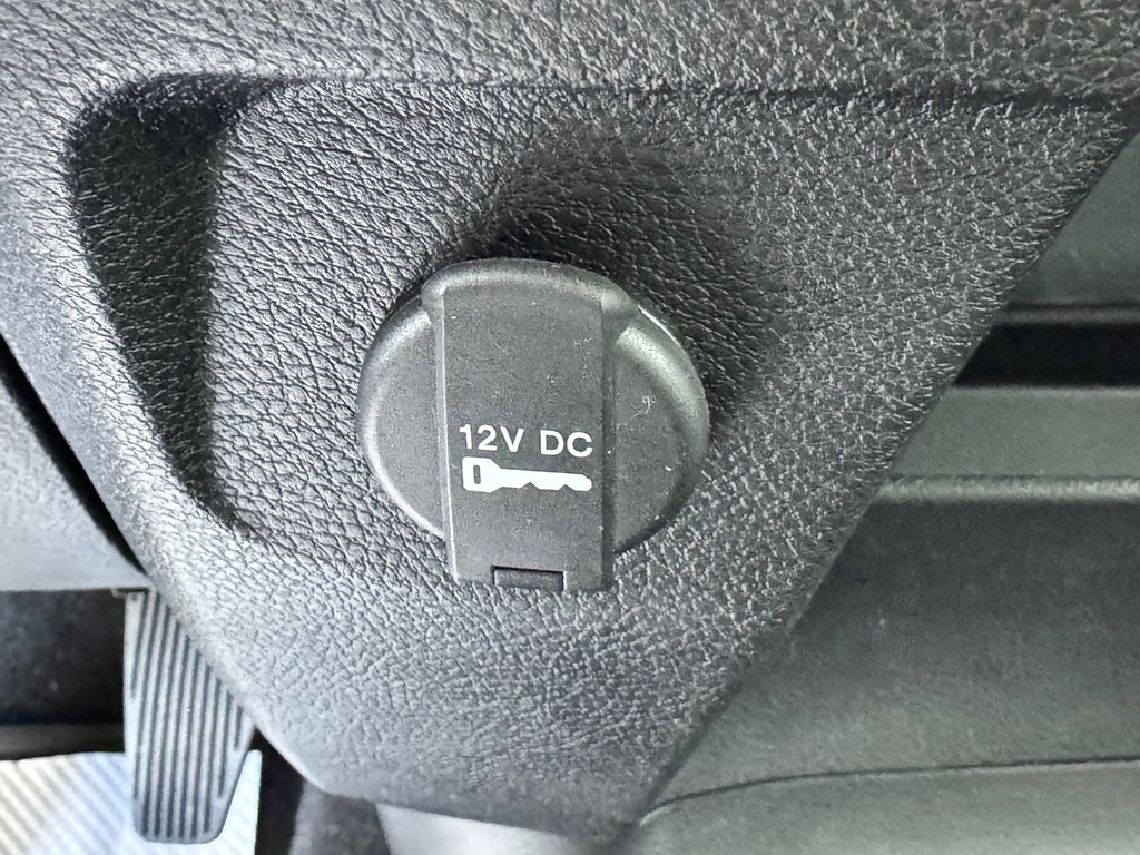 2021 Ram 1500 Classic TRADESMAN 4X4 5.7 / TRÈS BAS KILOS 45.500KM WOW / in Thetford Mines, Quebec - 49 - w1024h768px