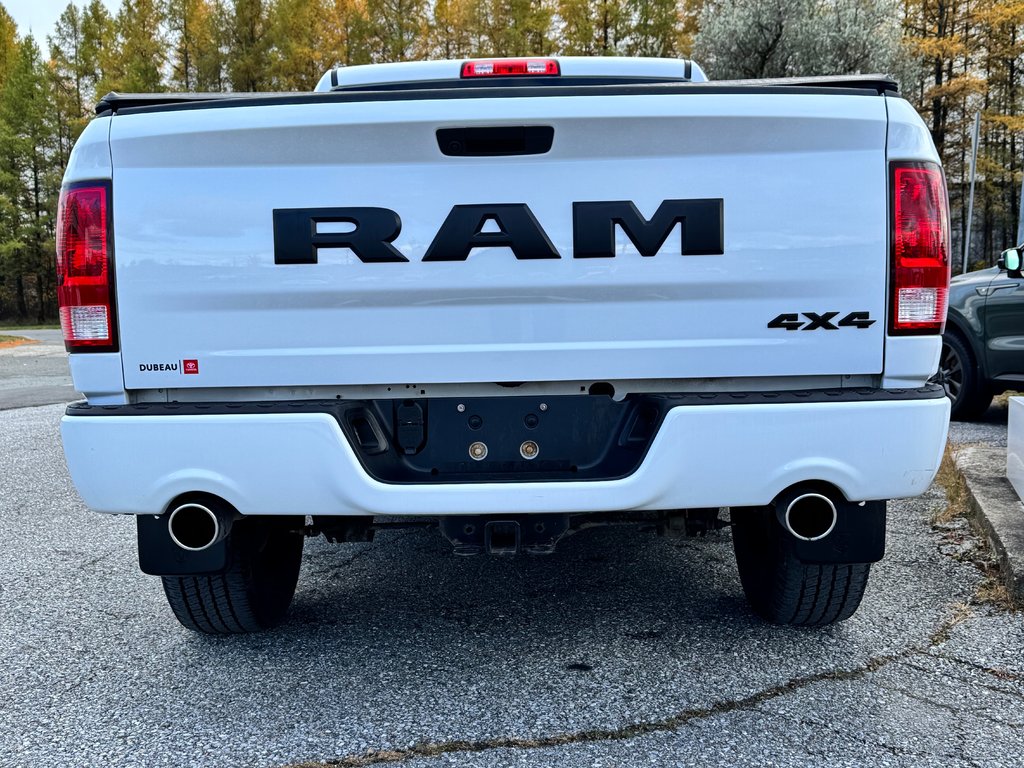 2021 Ram 1500 Classic TRADESMAN 4X4 5.7 / TRÈS BAS KILOS 45.500KM WOW / in Thetford Mines, Quebec - 28 - w1024h768px