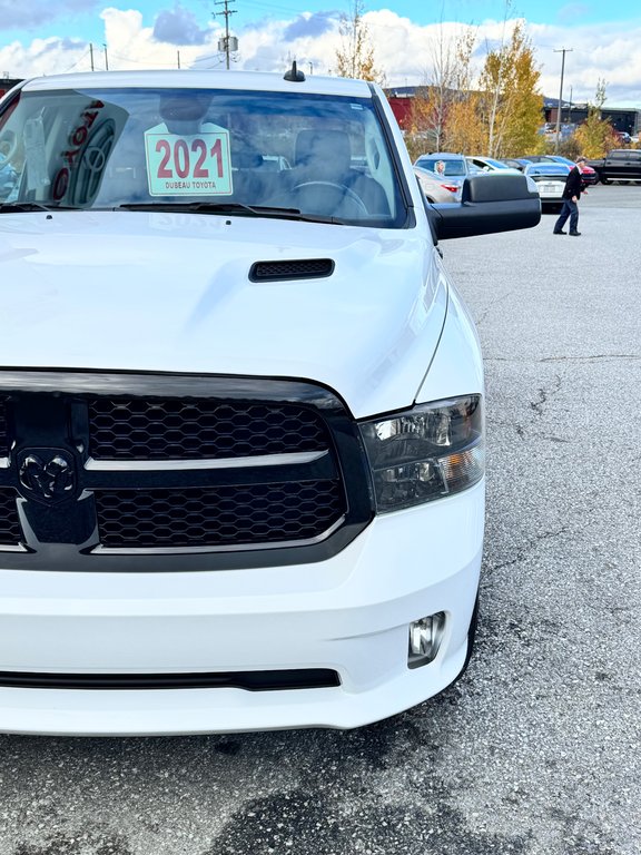 2021 Ram 1500 Classic TRADESMAN 4X4 5.7 / TRÈS BAS KILOS 45.500KM WOW / in Thetford Mines, Quebec - 8 - w1024h768px