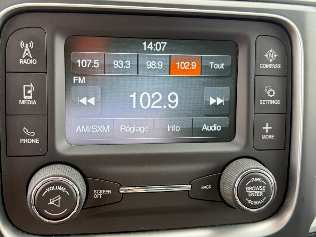 2015 Ram 1500 OUTDOORSMAN 4X4 / QUAD CAB / 5.7 / BAS KILOS / in Thetford Mines, Quebec - 44 - w1024h768px
