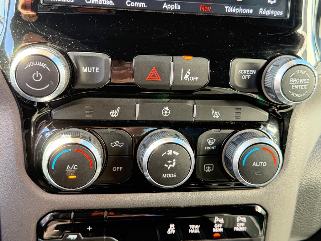 Ram 2500 BIG HORN CREW / 6,4 HEMI / BEAU COMME UN COEUR ! / 2020 à Thetford Mines, Québec - 54 - w1024h768px