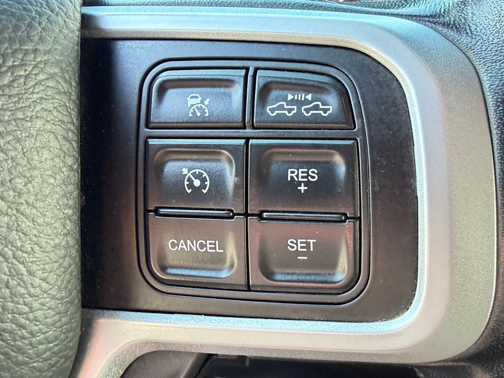 Ram 2500 BIG HORN CREW / 6,4 HEMI / BEAU COMME UN COEUR ! / 2020 à Thetford Mines, Québec - 47 - w1024h768px