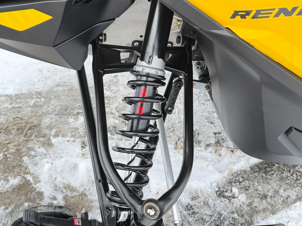 Ski-Doo SM RENEGADE ADRENALINE 900 ACE TURBO / SKI ROULE / IMPECCABLE 2024 à Thetford Mines, Québec - 13 - w1024h768px