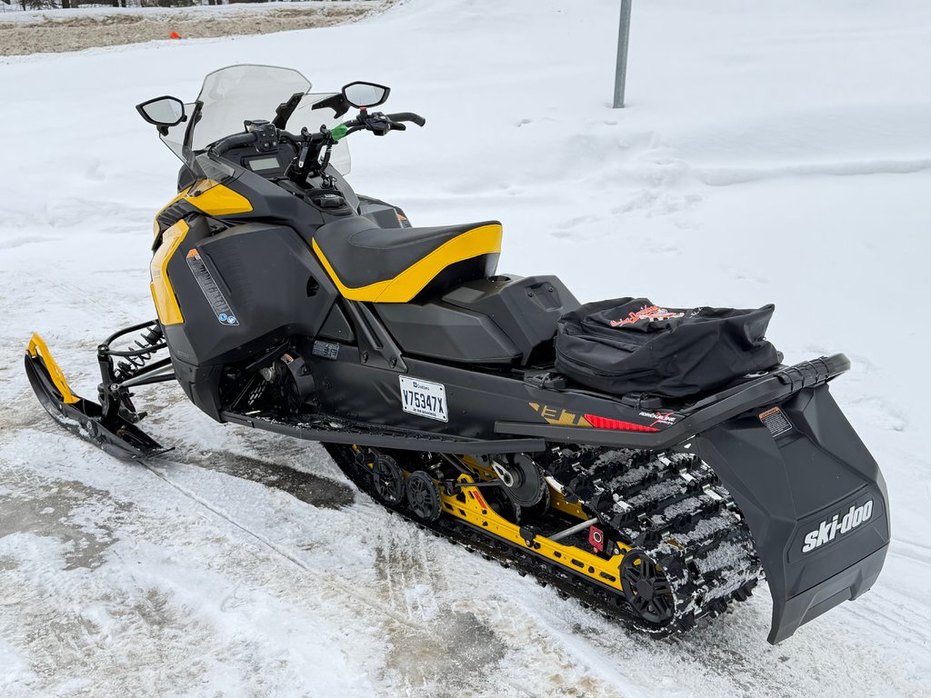 Ski-Doo SM RENEGADE ADRENALINE 900 ACE TURBO / SKI ROULE / IMPECCABLE 2024 à Thetford Mines, Québec - 7 - w1024h768px