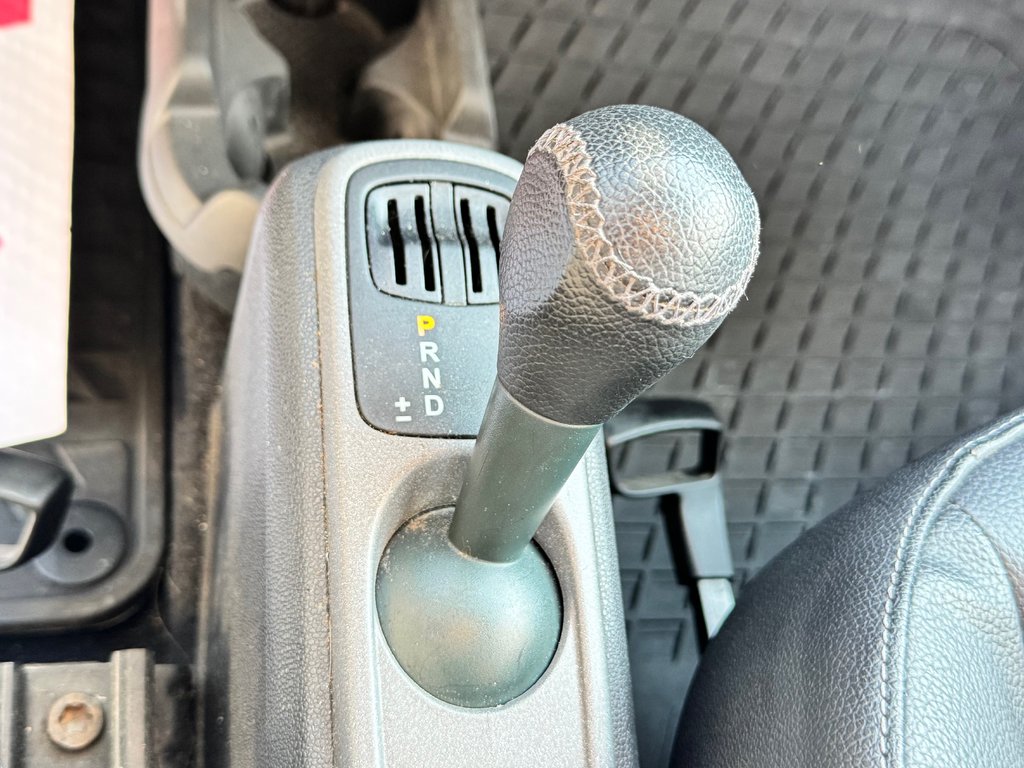 2015 smart Fortwo PASSION / AC / SIEGES CHAUFFANTS / GPS / PARFAIT POUR MOTORISÉ / in Thetford Mines, Quebec - 35 - w1024h768px