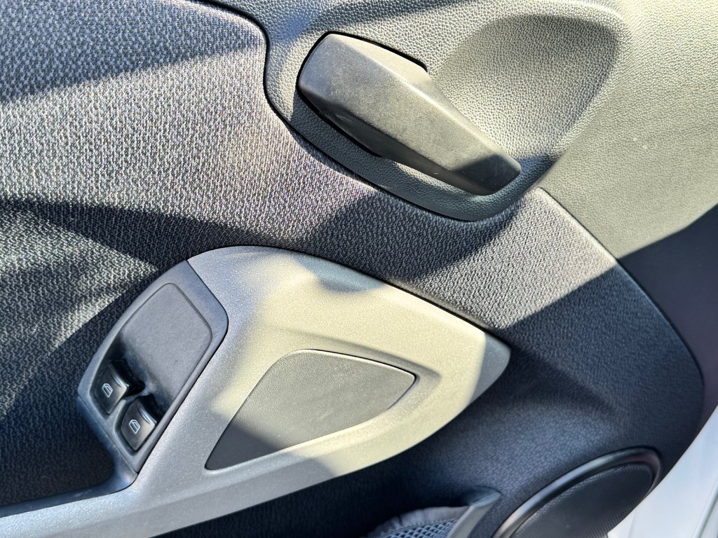 2015 smart Fortwo PASSION / AC / SIEGES CHAUFFANTS / GPS / PARFAIT POUR MOTORISÉ / in Thetford Mines, Quebec - 22 - w1024h768px