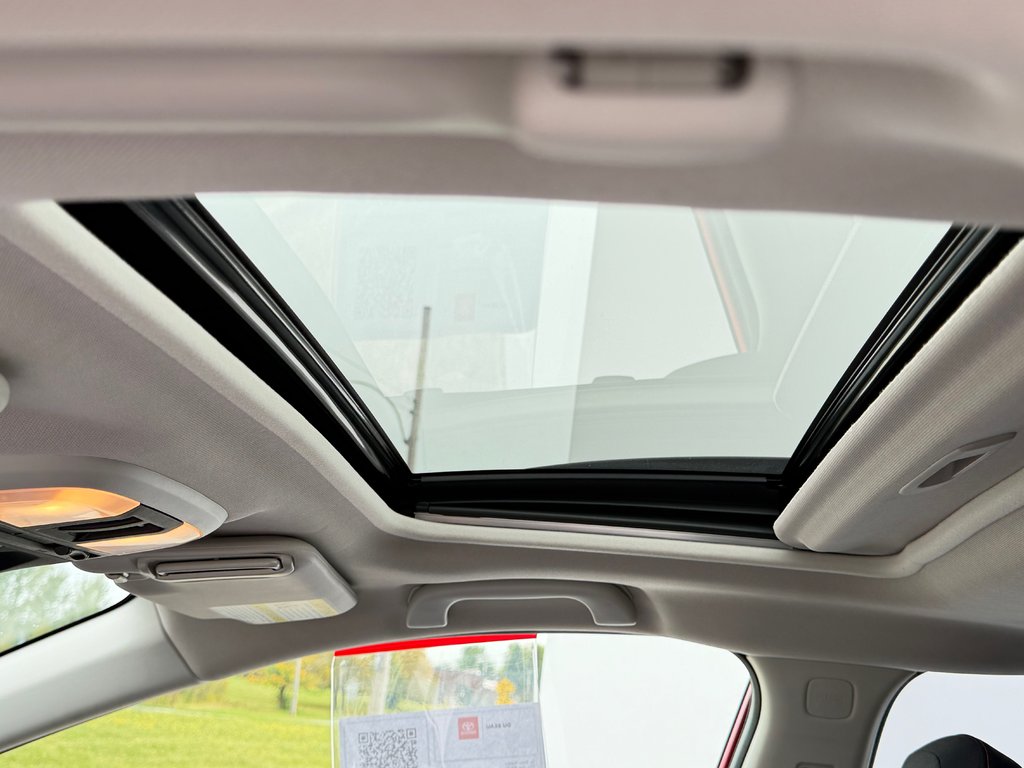 2023 Subaru Crosstrek SPORT AWD / TOIT OUVRANT / WITH EYE SIGHT / in Thetford Mines, Quebec - 56 - w1024h768px