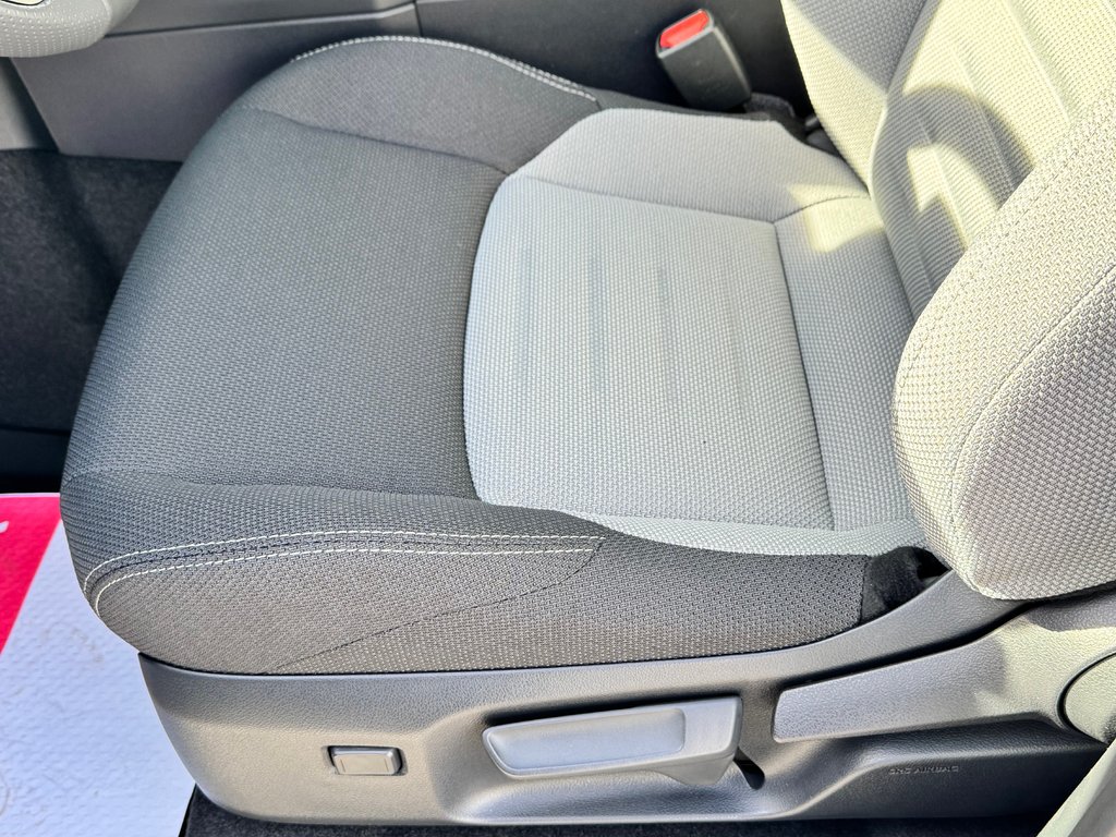 2025 Toyota 4RUNNER TRD SPORT BAJA EDITION / MAGS 20 SABLE / PNEUS HORS ROUTE / MARCHE PIED / CROCHET ROUGE in Thetford Mines, Quebec - 39 - w1024h768px