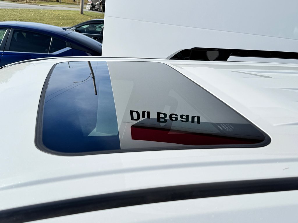 2025 Toyota 4RUNNER TRD SPORT BAJA EDITION / MAGS 20 SABLE / PNEUS HORS ROUTE / MARCHE PIED / CROCHET ROUGE in Thetford Mines, Quebec - 24 - w1024h768px