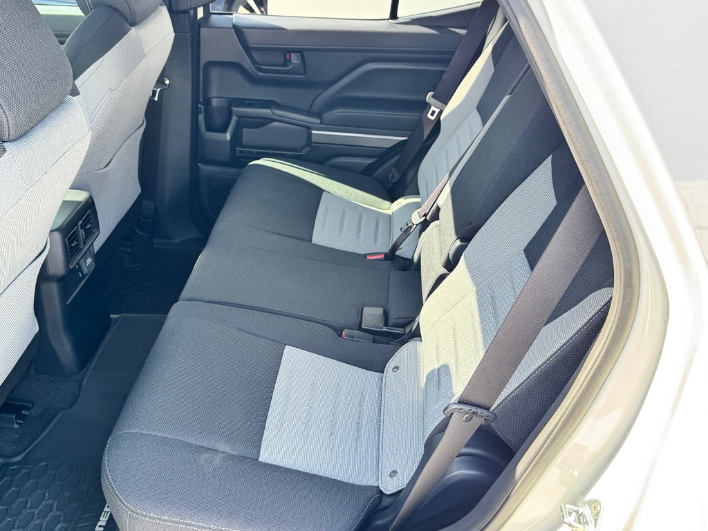 2025 Toyota 4RUNNER TRD SPORT BAJA EDITION / MAGS 20 SABLE / PNEUS HORS ROUTE / MARCHE PIED / CROCHET ROUGE in Thetford Mines, Quebec - 66 - w1024h768px
