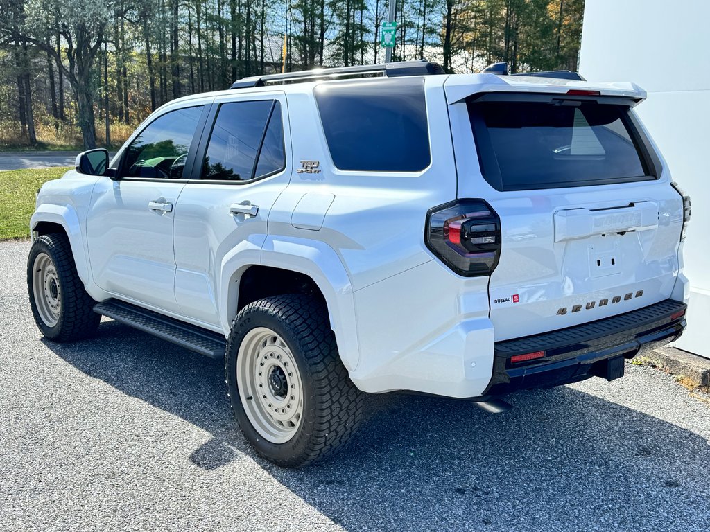 2025 Toyota 4RUNNER TRD SPORT BAJA EDITION / MAGS 20 SABLE / PNEUS HORS ROUTE / MARCHE PIED / CROCHET ROUGE in Thetford Mines, Quebec - 6 - w1024h768px