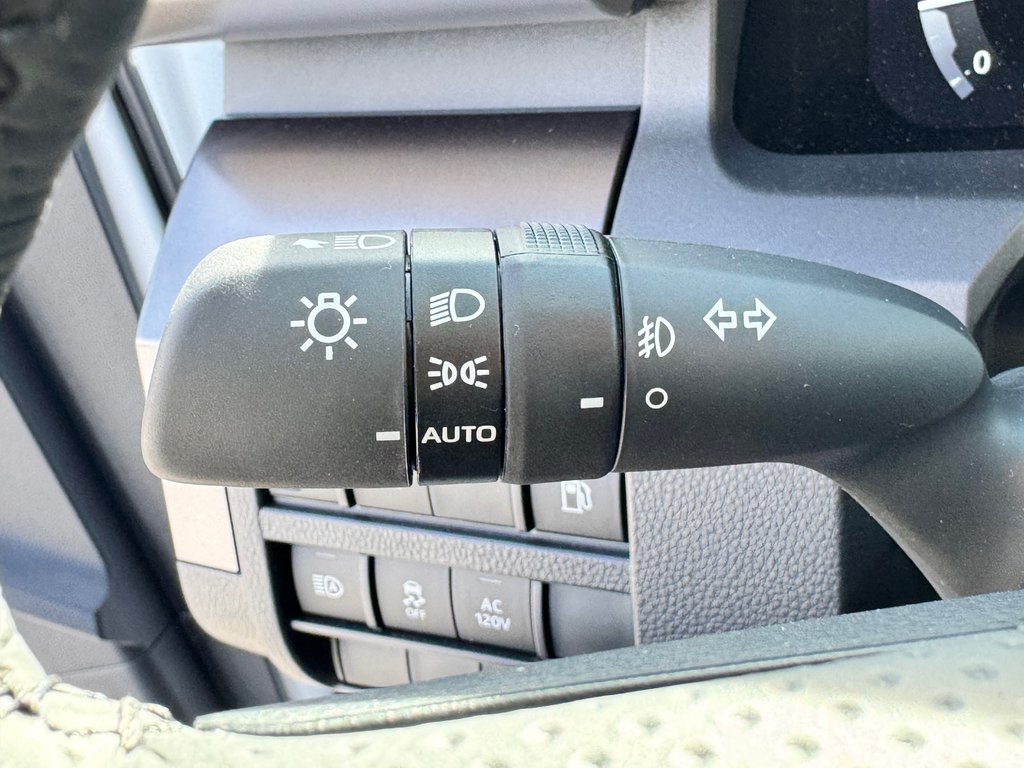 2025 Toyota 4RUNNER TRD SPORT BAJA EDITION / MAGS 20 SABLE / PNEUS HORS ROUTE / MARCHE PIED / CROCHET ROUGE in Thetford Mines, Quebec - 45 - w1024h768px
