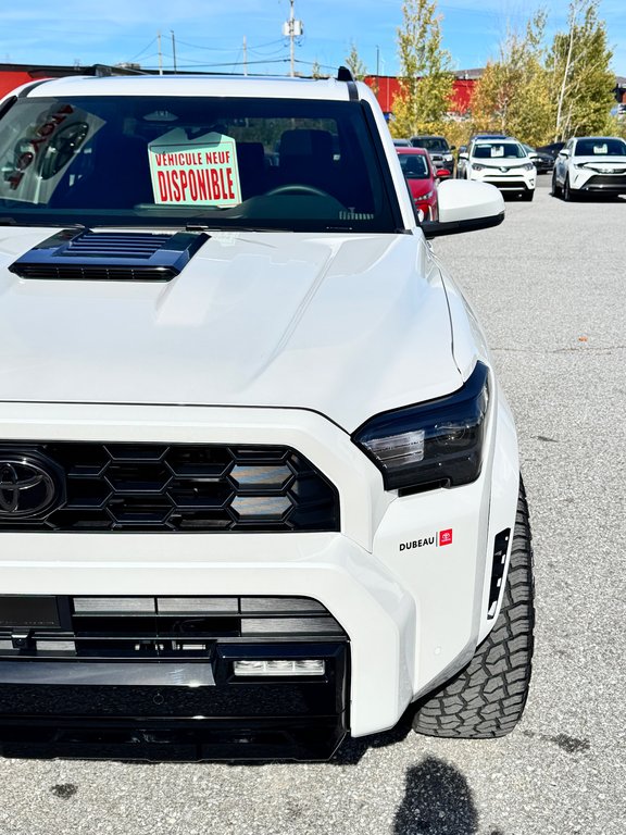 2025 Toyota 4RUNNER TRD SPORT BAJA EDITION / MAGS 20 SABLE / PNEUS HORS ROUTE / MARCHE PIED / CROCHET ROUGE in Thetford Mines, Quebec - 8 - w1024h768px
