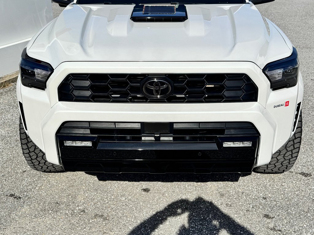2025 Toyota 4RUNNER TRD SPORT BAJA EDITION / MAGS 20 SABLE / PNEUS HORS ROUTE / MARCHE PIED / CROCHET ROUGE in Thetford Mines, Quebec - 14 - w1024h768px