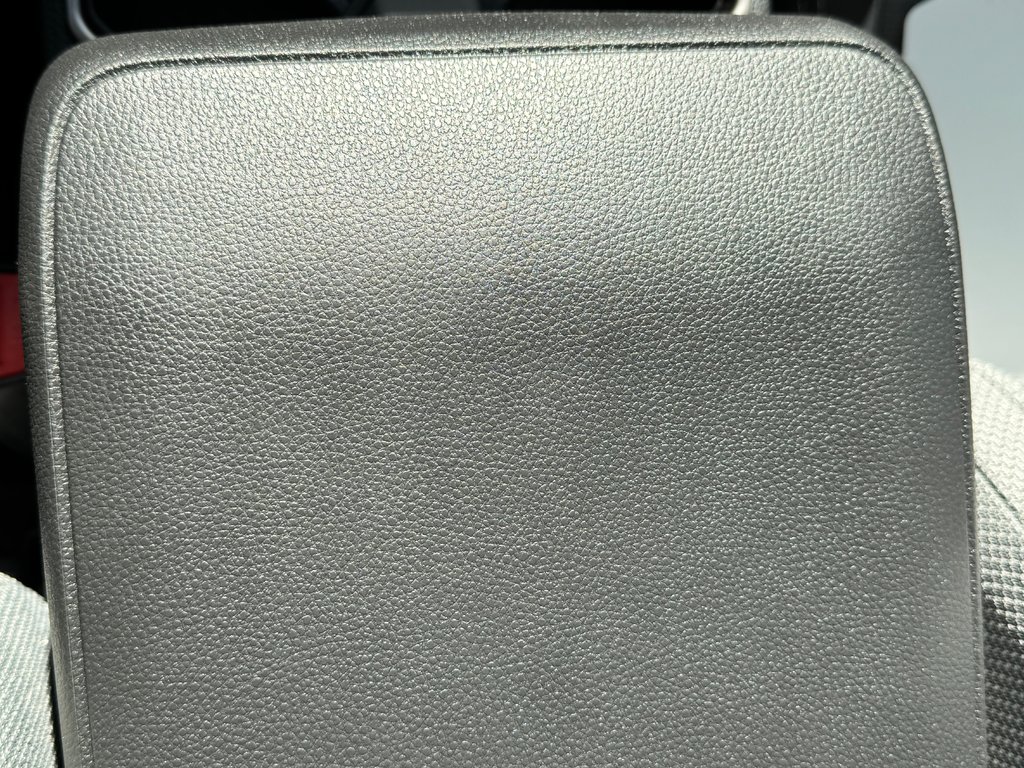 2025 Toyota 4RUNNER TRD SPORT BAJA EDITION / MAGS 20 SABLE / PNEUS HORS ROUTE / MARCHE PIED / CROCHET ROUGE in Thetford Mines, Quebec - 60 - w1024h768px