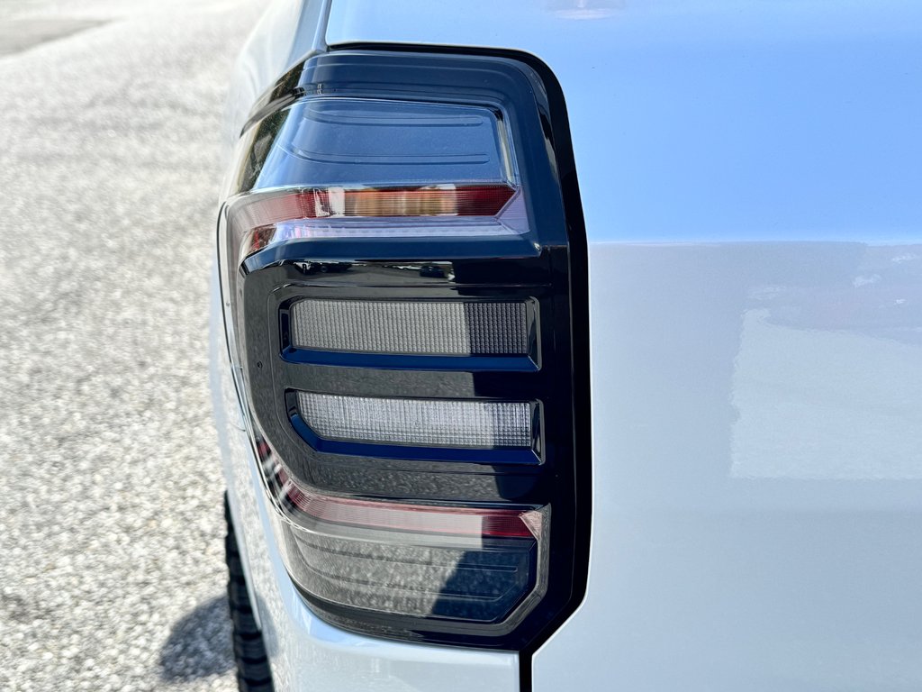 2025 Toyota 4RUNNER TRD SPORT BAJA EDITION / MAGS 20 SABLE / PNEUS HORS ROUTE / MARCHE PIED / CROCHET ROUGE in Thetford Mines, Quebec - 28 - w1024h768px