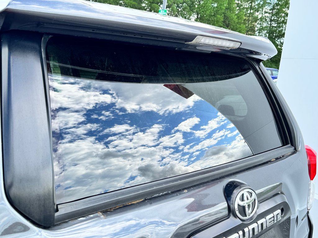 Toyota 4Runner SR5 V6 4X4 / LONGÉVITÉ ET VALEUR ASSURÉE / 2012 à Thetford Mines, Québec - 48 - w1024h768px