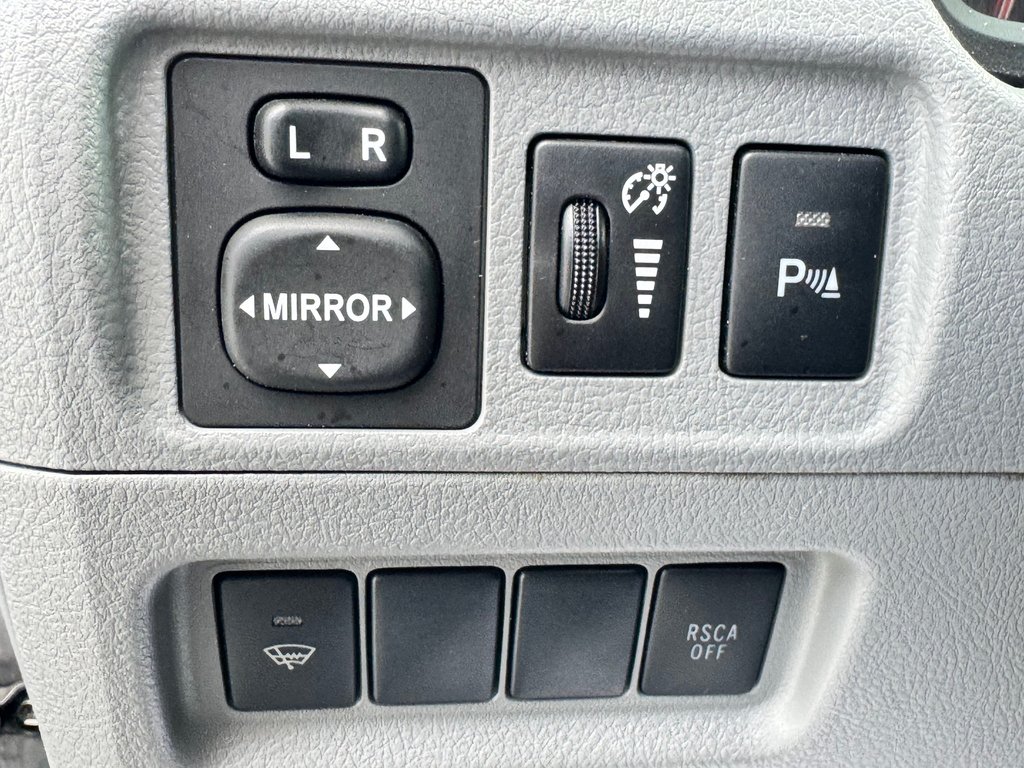 Toyota 4Runner SR5 V6 4X4 / LONGÉVITÉ ET VALEUR ASSURÉE / 2012 à Thetford Mines, Québec - 30 - w1024h768px