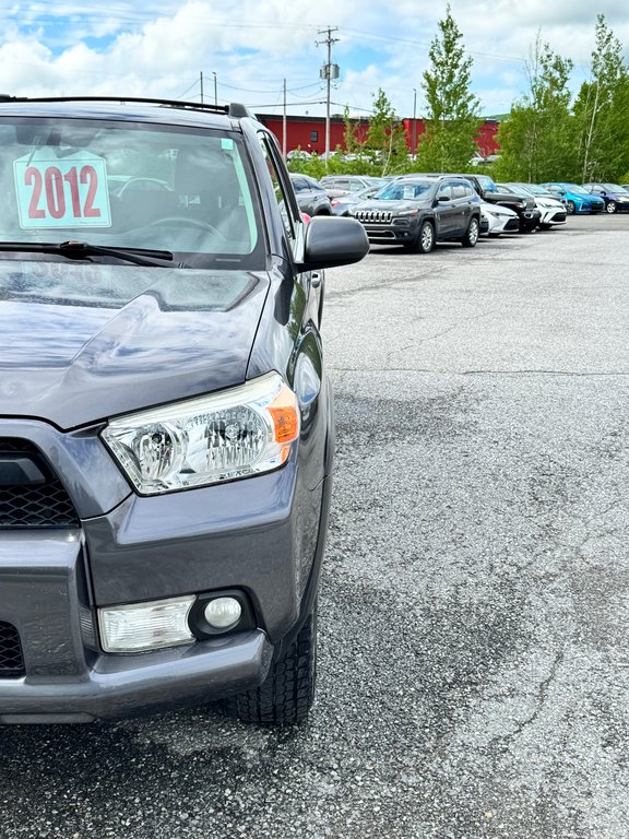 Toyota 4Runner SR5 V6 4X4 / LONGÉVITÉ ET VALEUR ASSURÉE / 2012 à Thetford Mines, Québec - 9 - w1024h768px