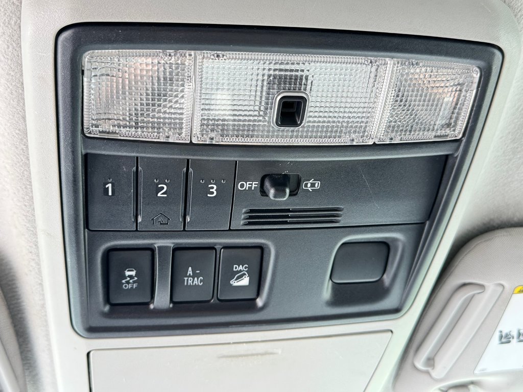 Toyota 4Runner SR5 V6 4X4 / LONGÉVITÉ ET VALEUR ASSURÉE / 2012 à Thetford Mines, Québec - 46 - w1024h768px