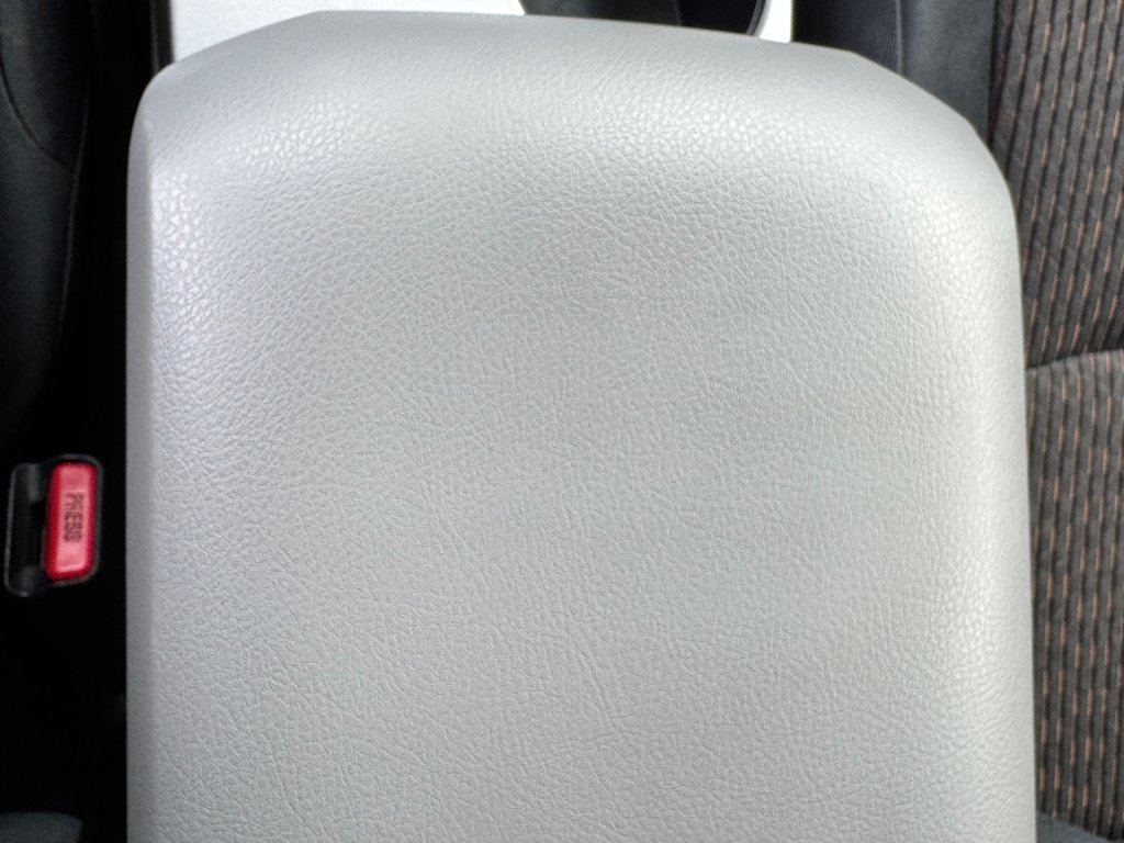 Toyota 4Runner SR5 V6 4X4 / LONGÉVITÉ ET VALEUR ASSURÉE / 2012 à Thetford Mines, Québec - 44 - w1024h768px