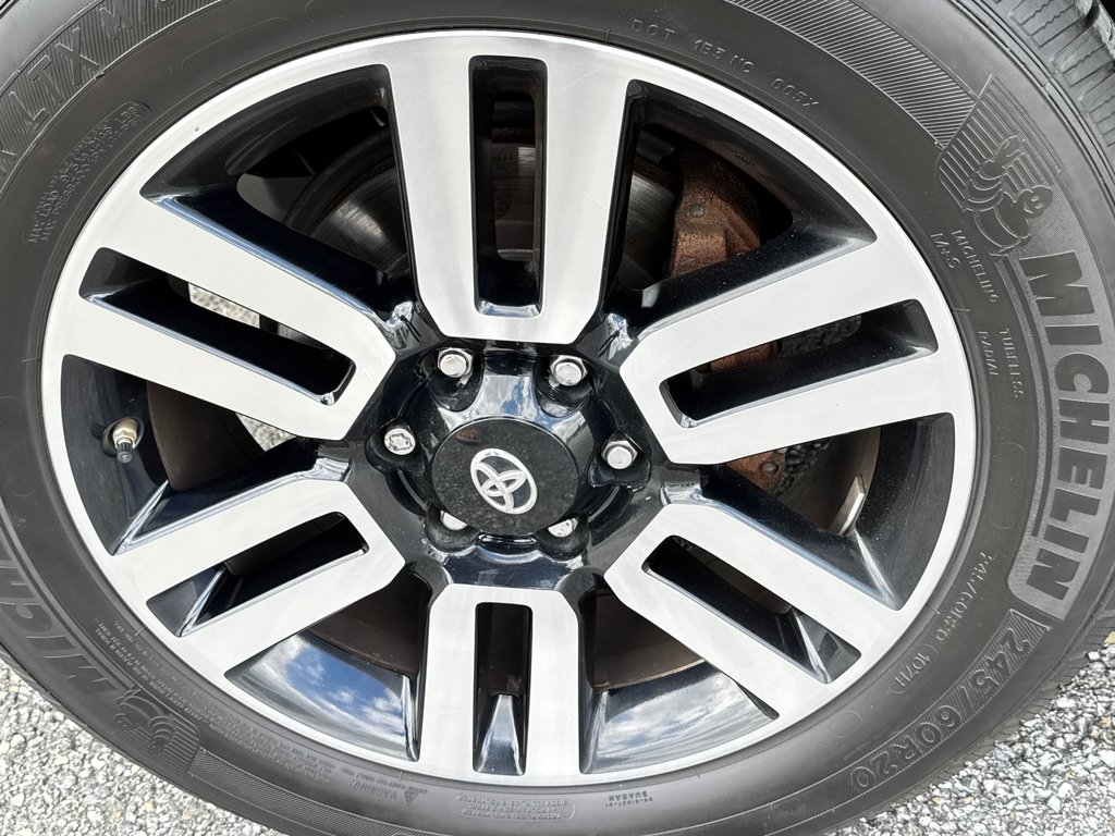 2018 Toyota 4Runner LIMITED / 84 569 KM SEULEMENT WOW !! / ÉTAT NEUF / in Thetford Mines, Quebec - 16 - w1024h768px