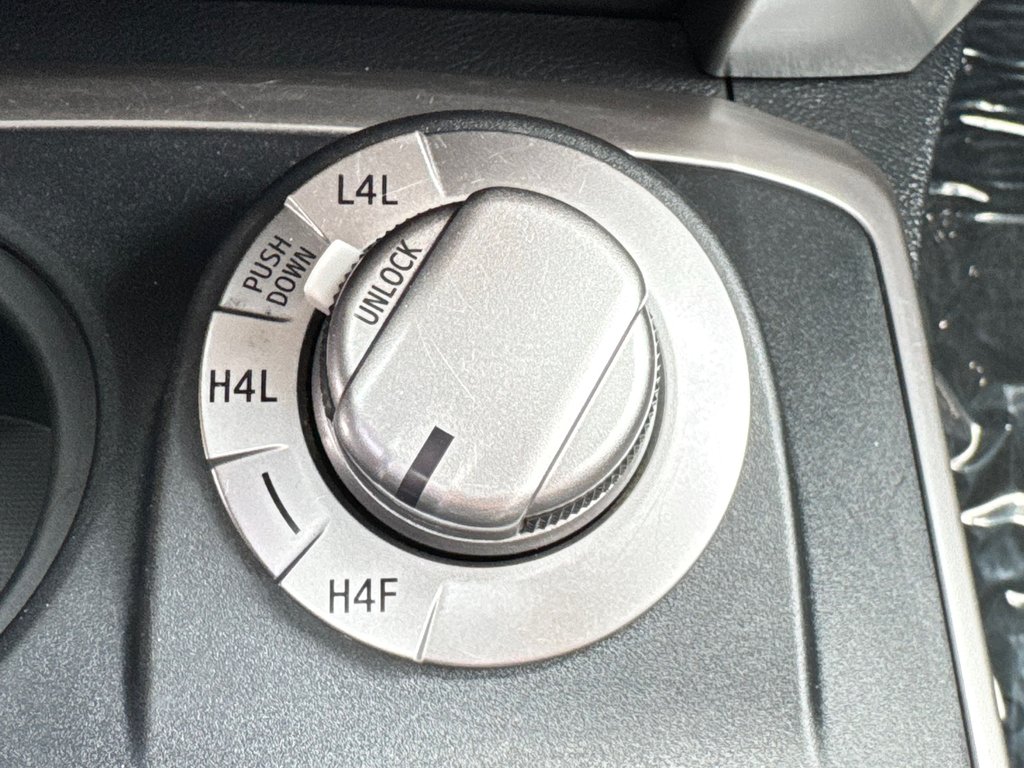 2018 Toyota 4Runner LIMITED / 84 569 KM SEULEMENT WOW !! / ÉTAT NEUF / in Thetford Mines, Quebec - 56 - w1024h768px
