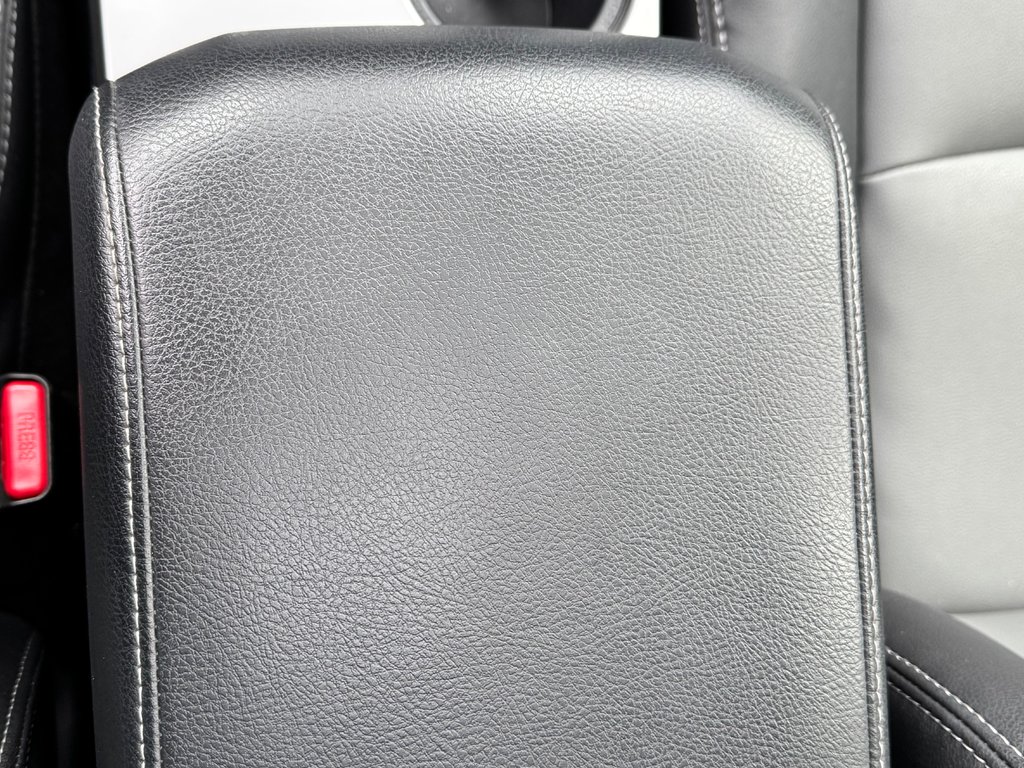 2022 Toyota 4Runner SR5 / BAS KILOMÉTRAGE / 1 SEUL PROPRIO / PEA 30-01-29=100km / in Thetford Mines, Quebec - 63 - w1024h768px