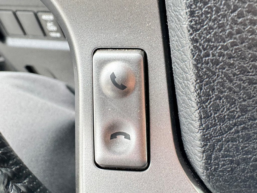 2022 Toyota 4Runner SR5 / BAS KILOMÉTRAGE / 1 SEUL PROPRIO / PEA 30-01-29=100km / in Thetford Mines, Quebec - 44 - w1024h768px