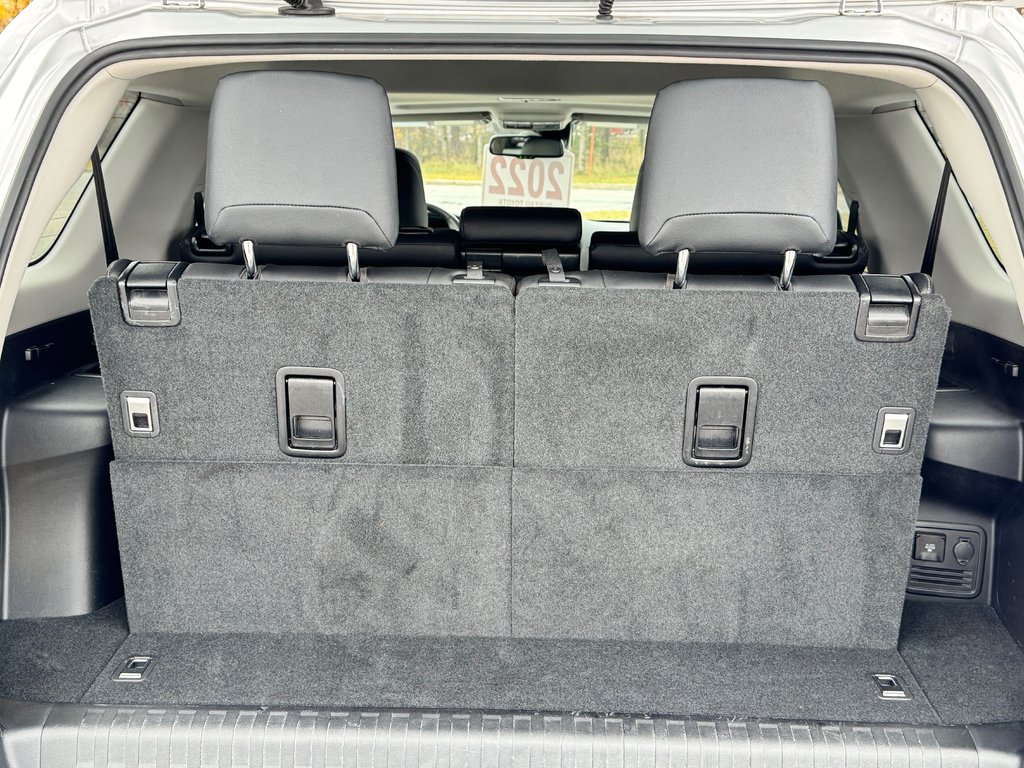 2022 Toyota 4Runner SR5 / BAS KILOMÉTRAGE / 1 SEUL PROPRIO / PEA 30-01-29=100km / in Thetford Mines, Quebec - 78 - w1024h768px