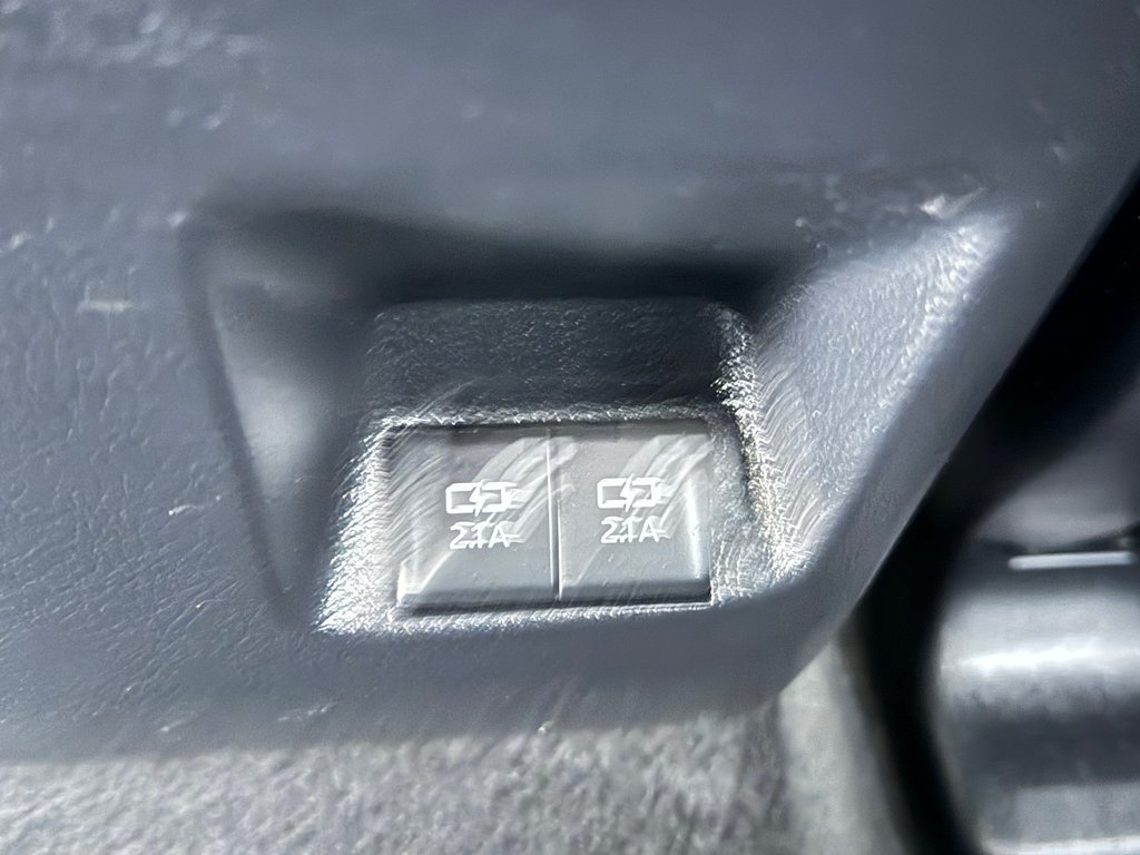 2022 Toyota 4Runner SR5 / BAS KILOMÉTRAGE / 7 PLACES / 1 SEUL PROPRIO / PEA 30-01-29=100km / in Thetford Mines, Quebec - 71 - w1024h768px